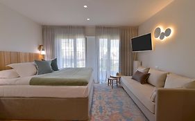 Mirivili Rooms & Suites
